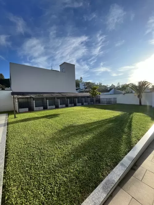 ESTRUTURA DO CANIL